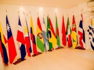 sala-da-bandeira-400x300-1